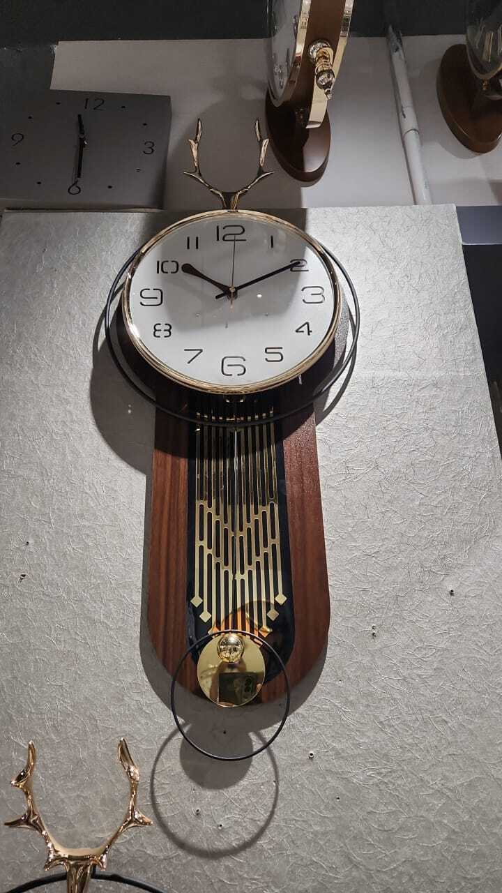 Metal Wall Clocks Vintage Deer Antler Design Pendulum Wall Clock