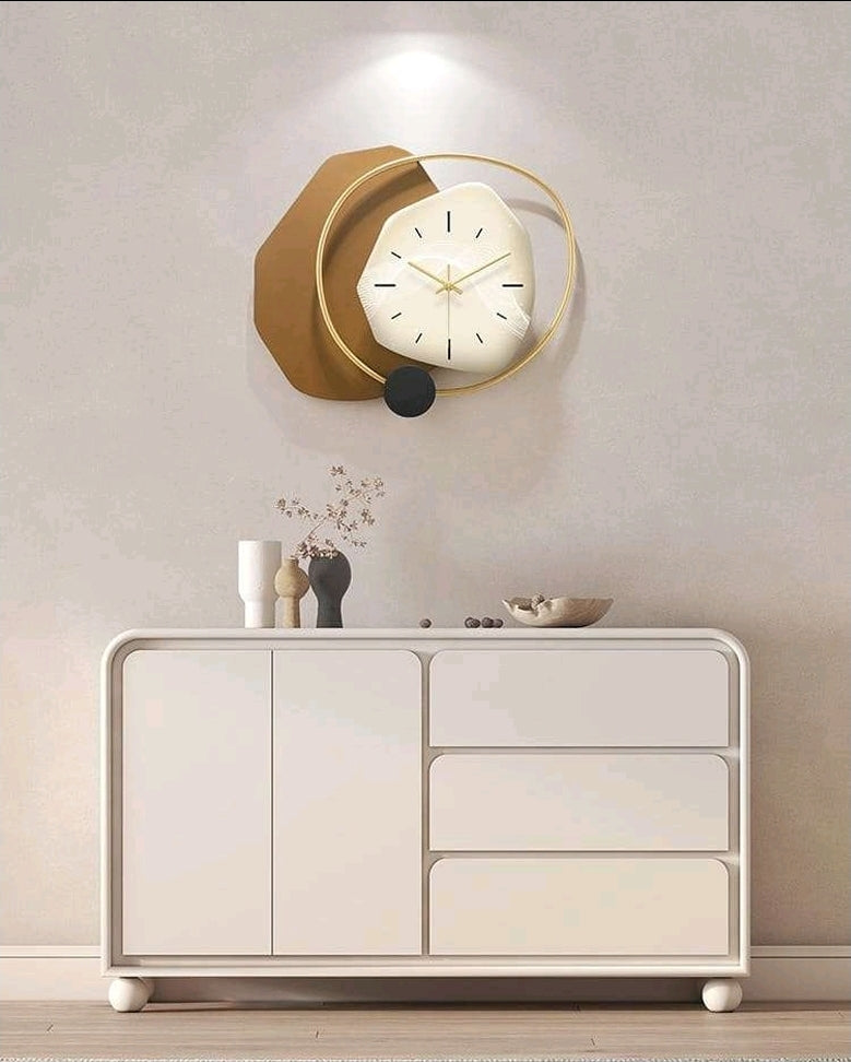 Modern Beige & Gold Metal Wall Clock